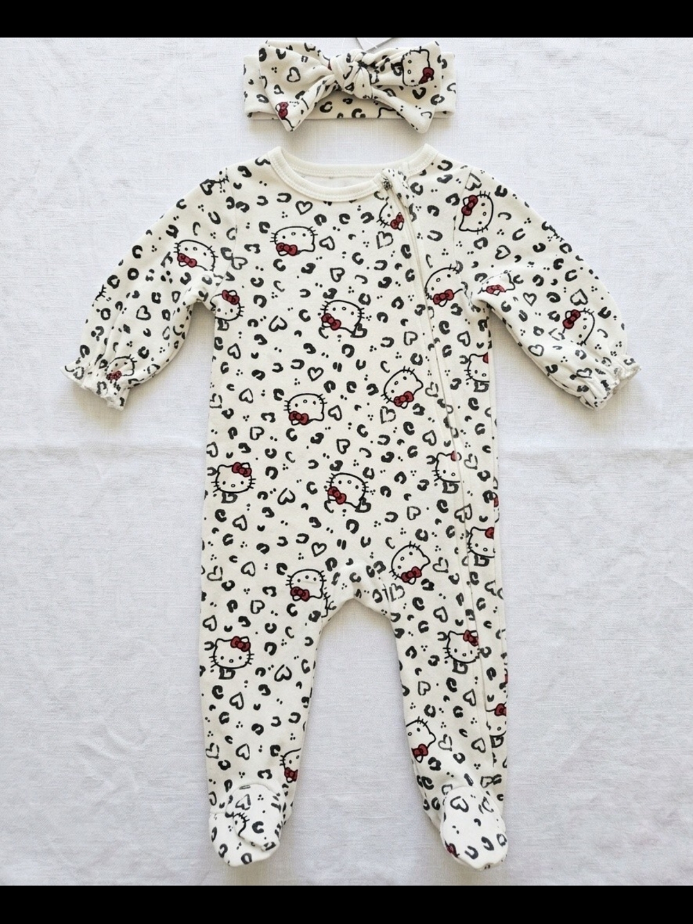 ​Hello Kitty Leopard & Heart Footie Sleeper with Matching Headband Set - Size 3M